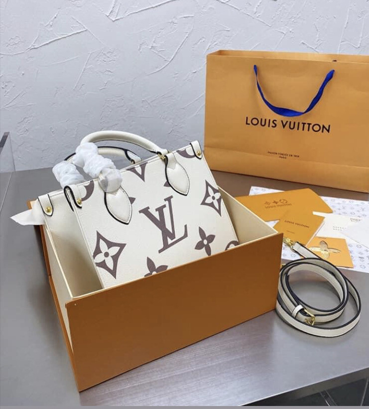 LV Onthe Go Sm