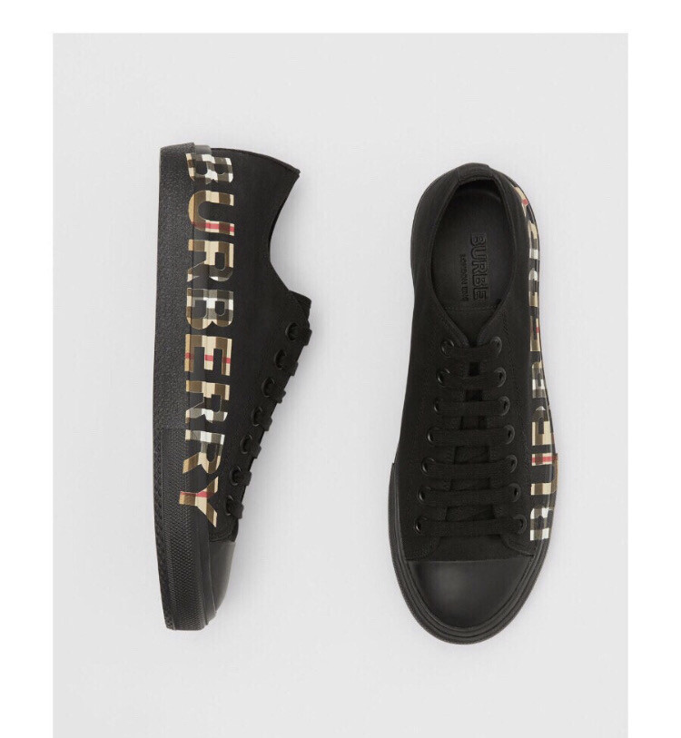 Burberry Canvas