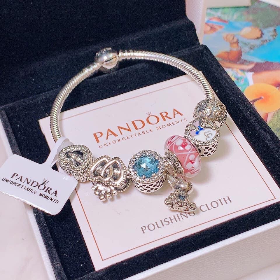 Pandora Bracelet 7 Charm