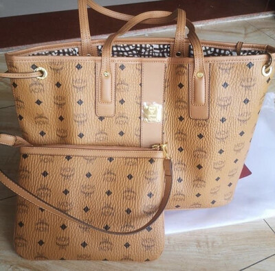 MCM Shoulder Bag W Wallet