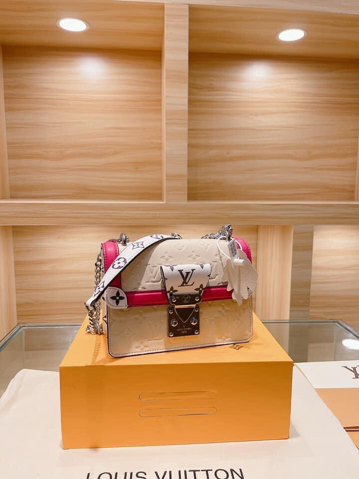 LV Wynwood Mono Bag