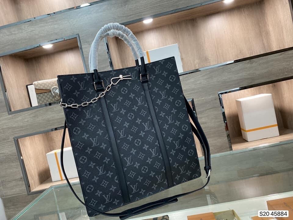 LV Tote