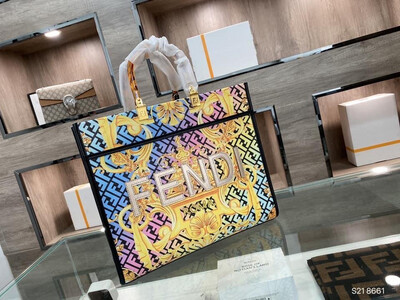 Fendi Tote