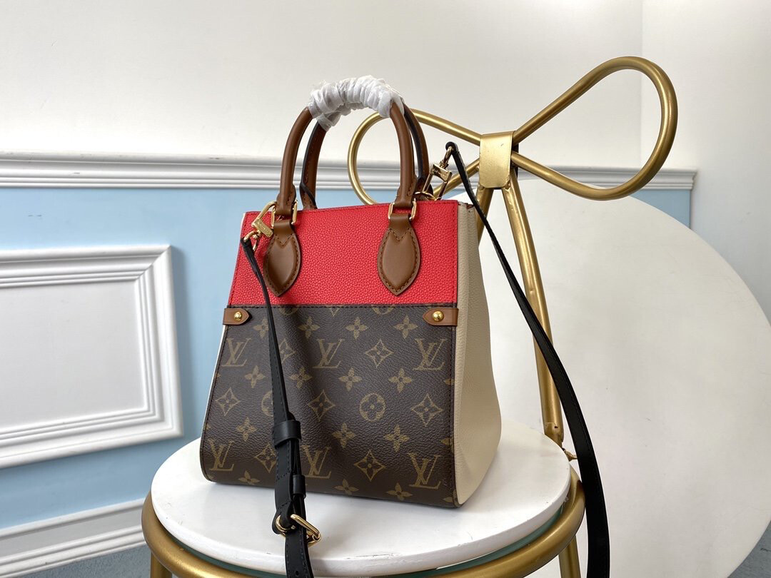 LV Tote