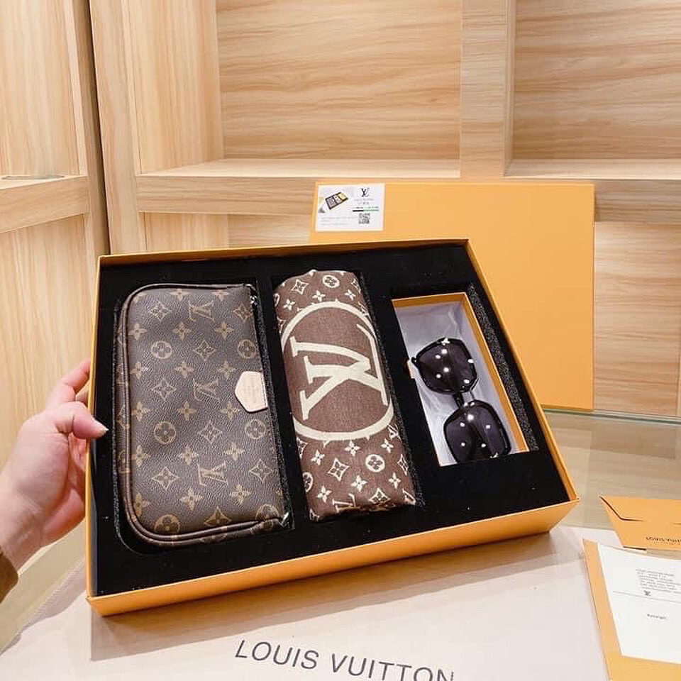 LV Gift Set