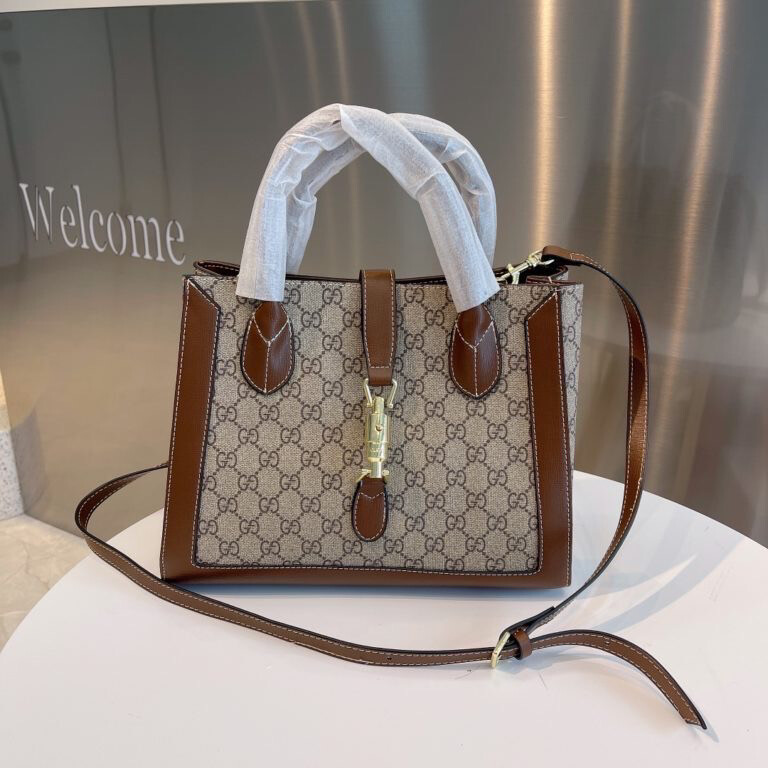 Gucci 1961 J