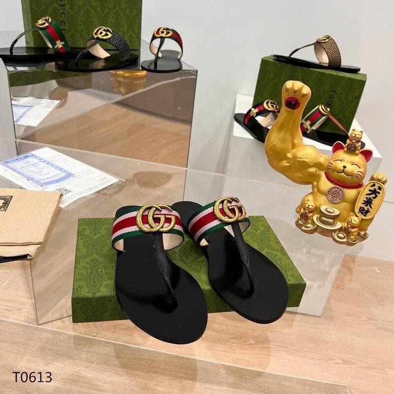GG Sandals