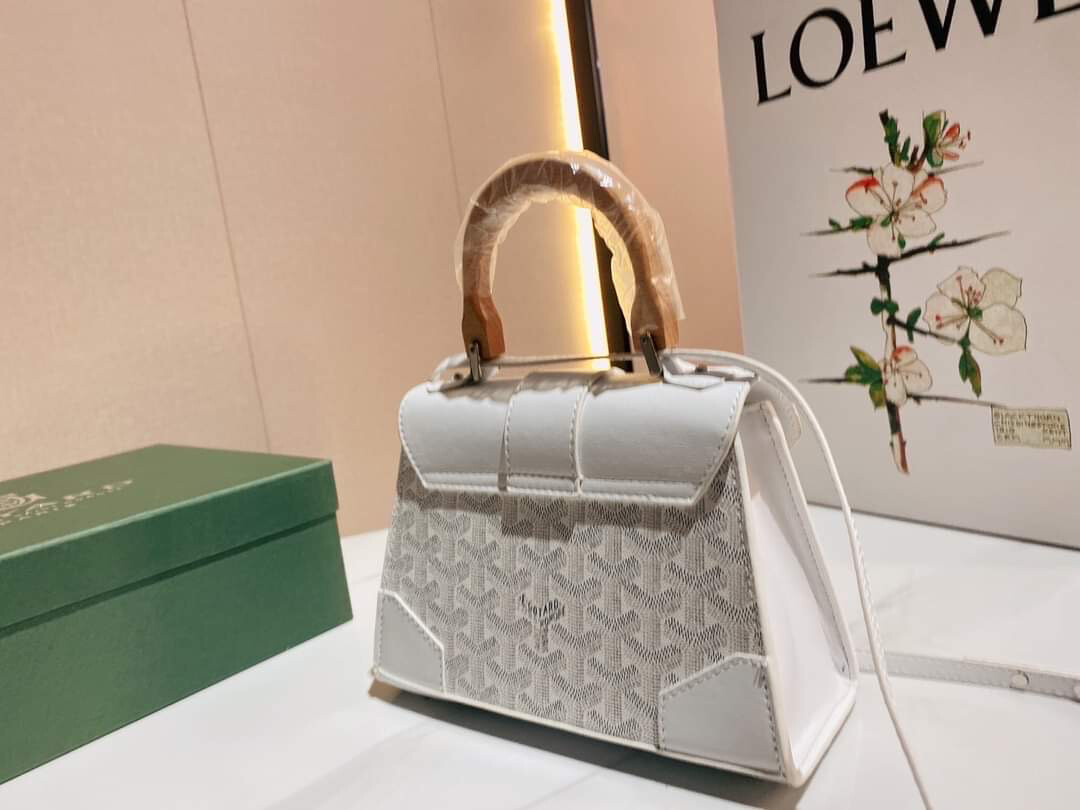 Goyard Med