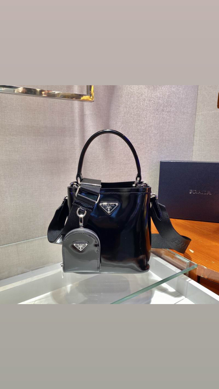 Prada bucket