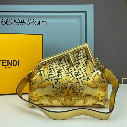 Fendi Wrist Bag