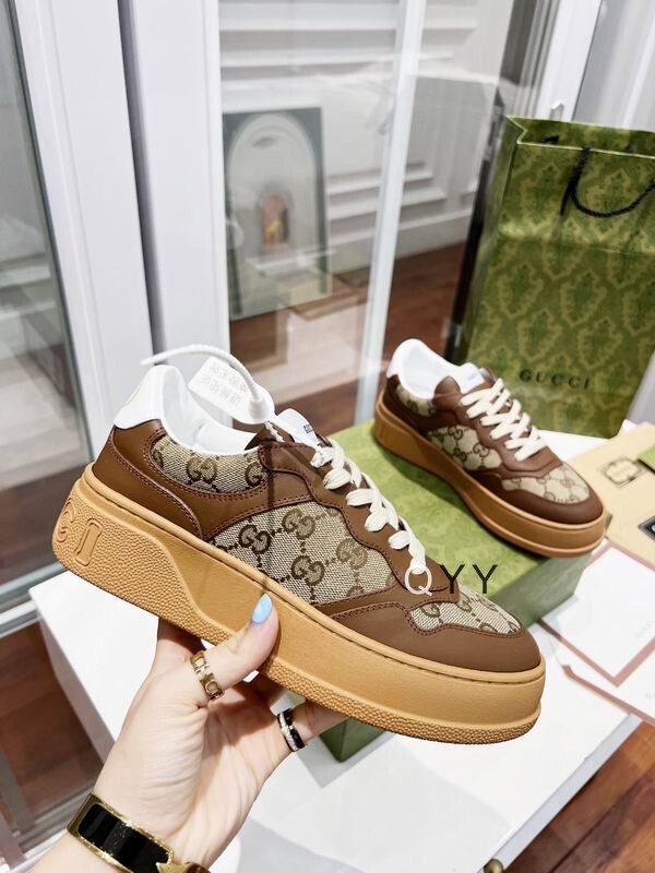 Gucci Sneakers
