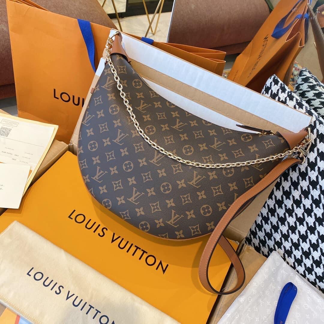 LV Moon