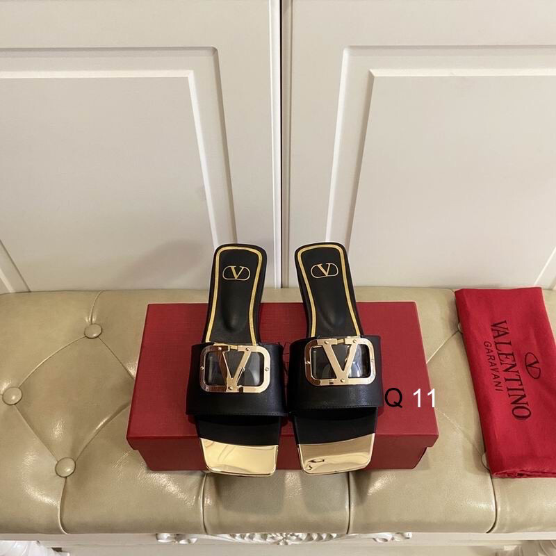 Valentino Slides