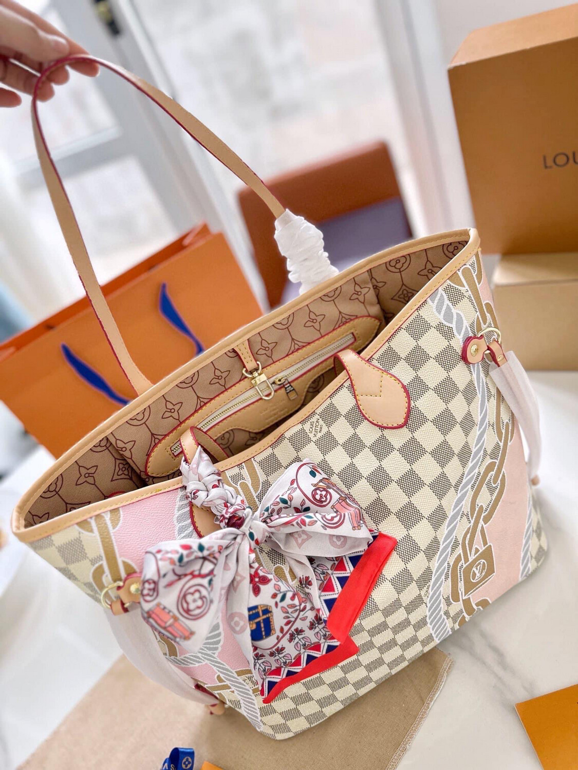 LV Azur Neverful