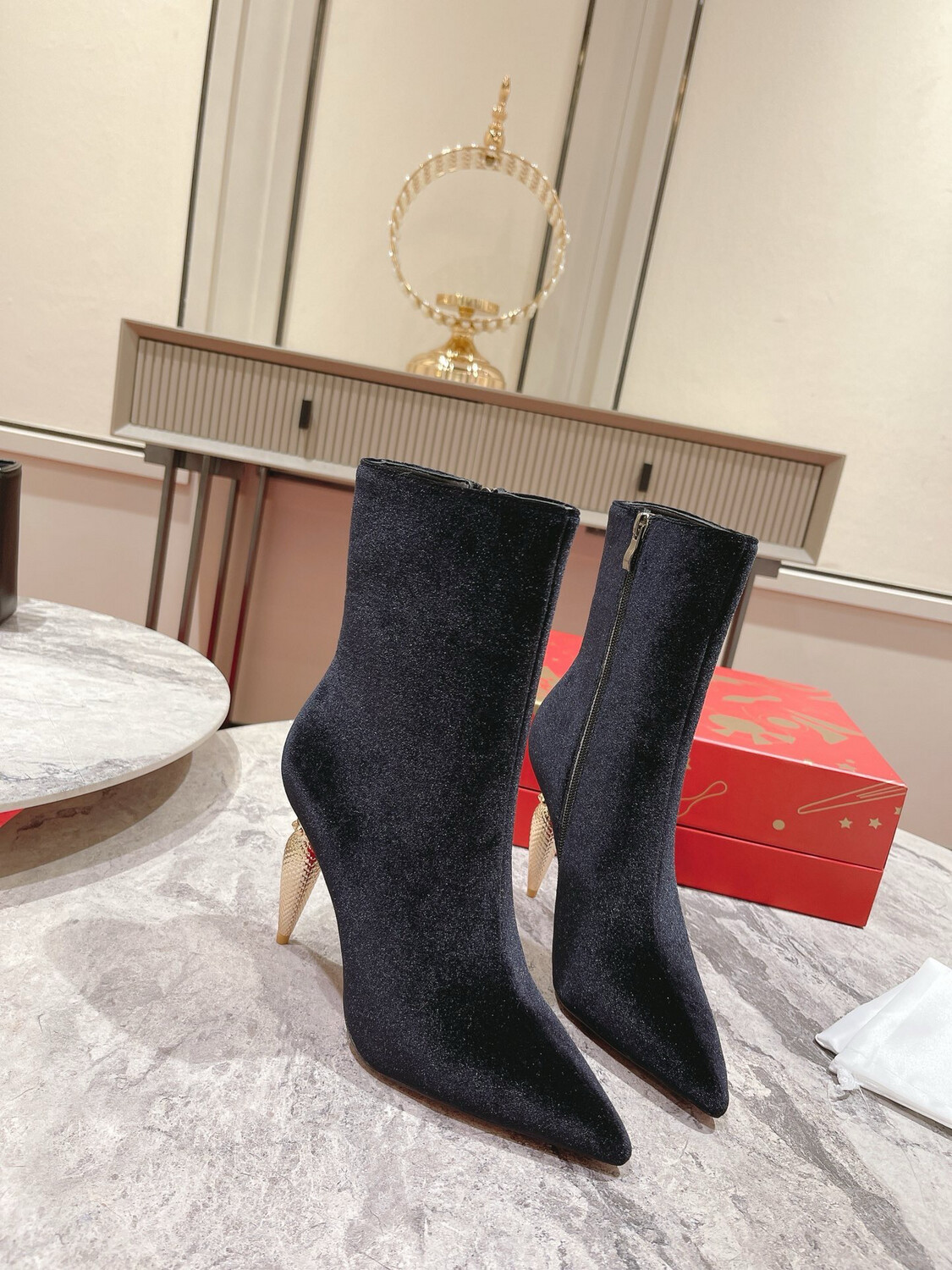 CL Boots