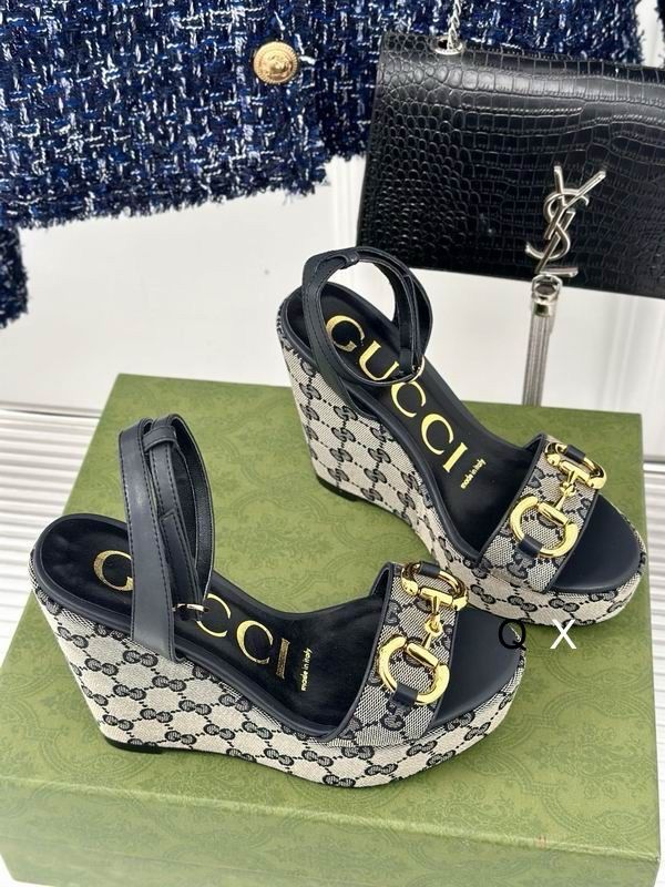 GG Sandals
