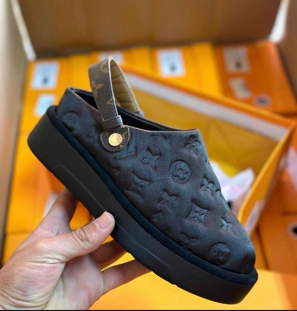 LV Mules