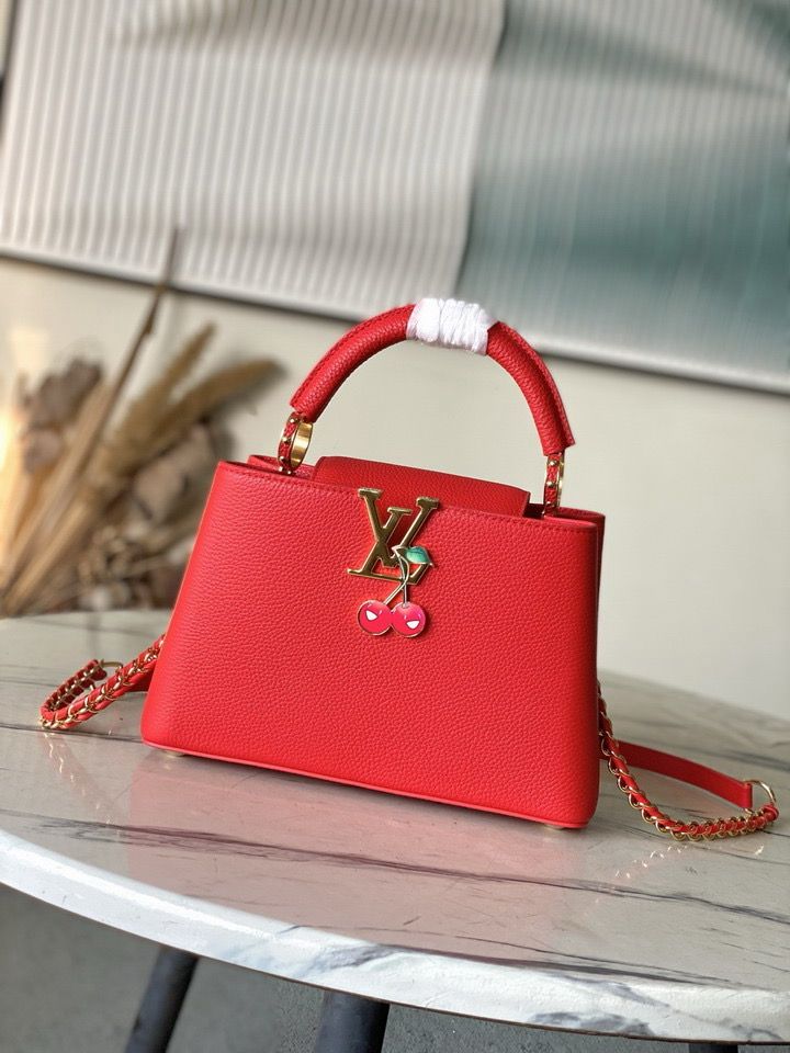 LV Capucines