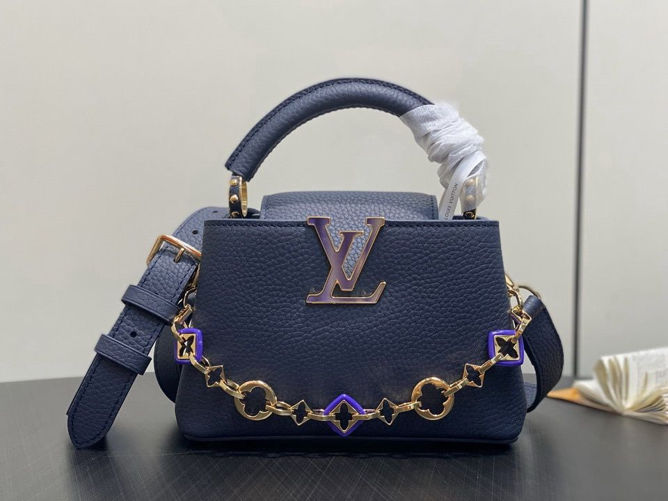 LV Capucines