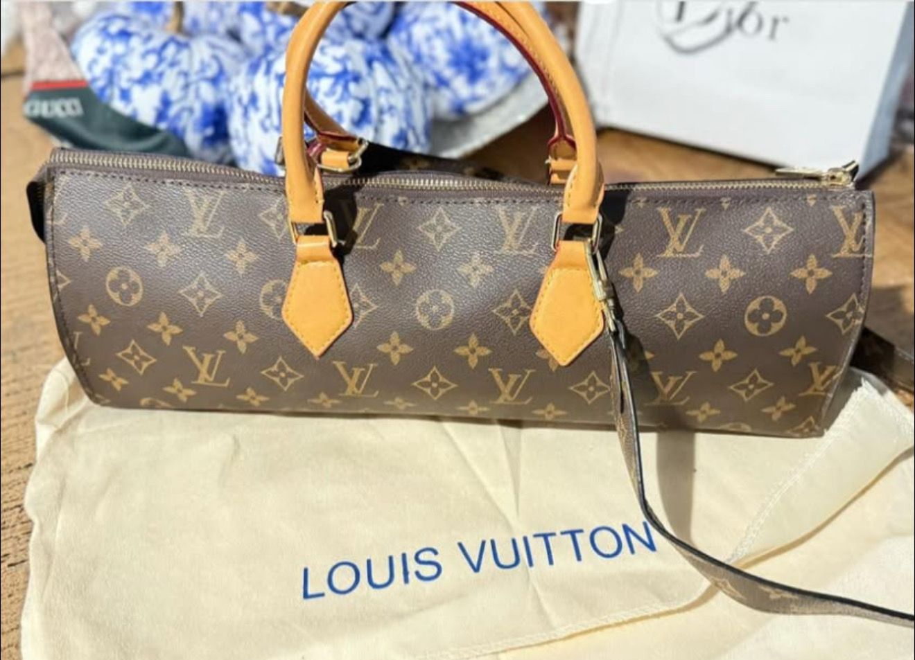 LV Triangle Vintage