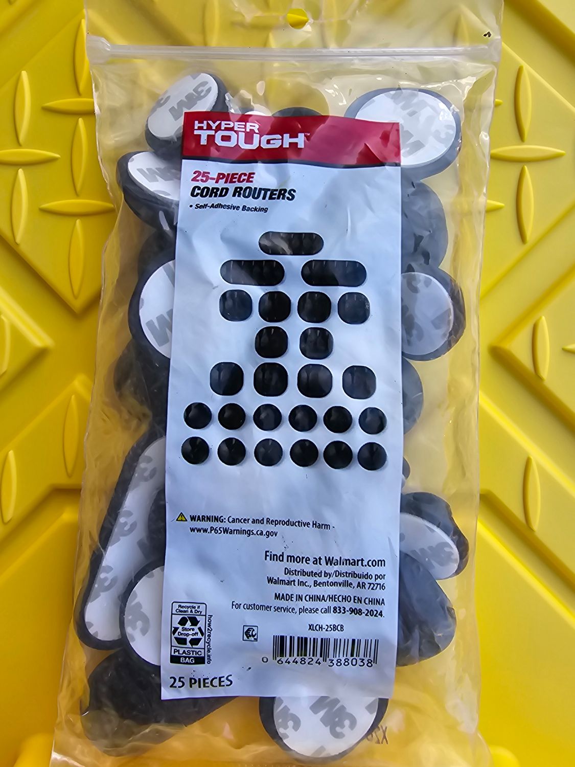 Hyper Tough – 25-Piece Cord Routers (Organizadores de Cables) Con adhesivo posterior (self-adhesive backing).