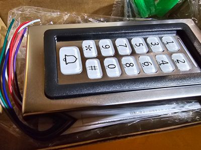 Keypad teclado controlador de acceso RFID + PIN