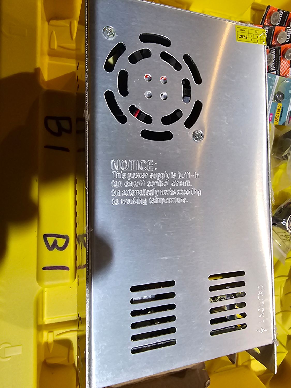 Fuente de Poder 12VDC – 20 Amperes para Sistemas de Seguridad