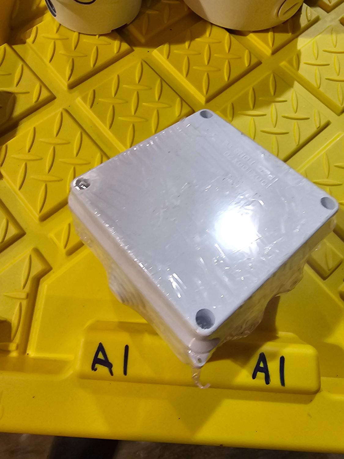 Caja de Conexiones Plástica Estanca base camara IP65 – 4″