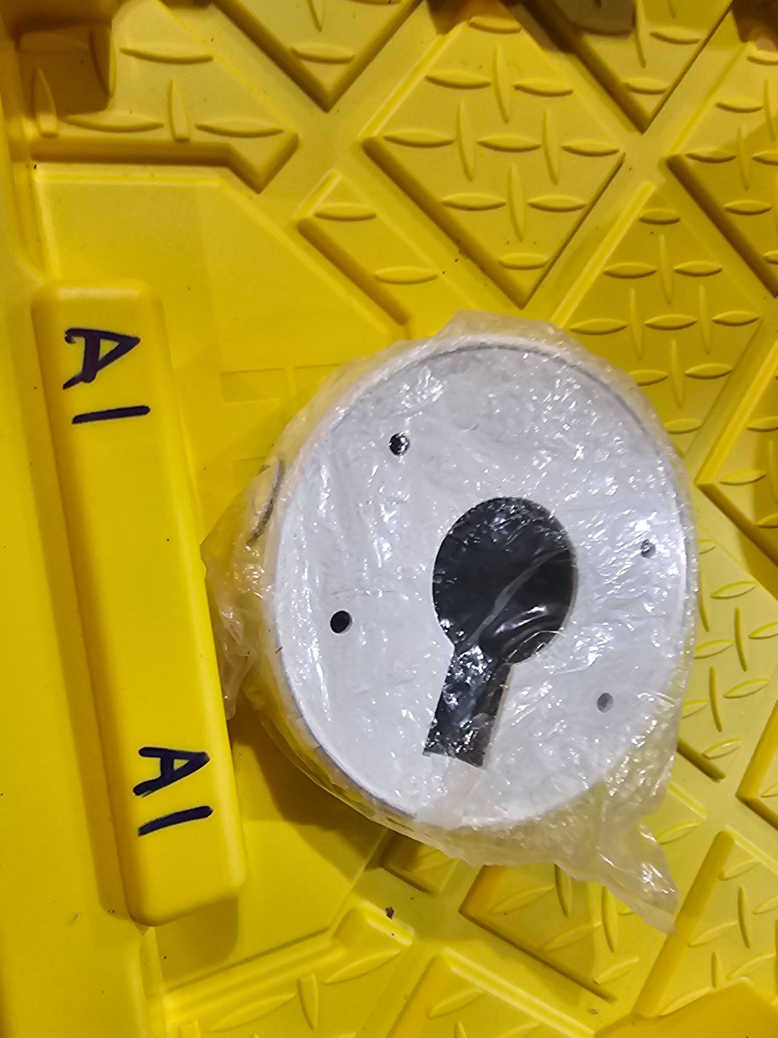 Caja de Conexiones Circular Metálica para Cámaras (Junction Box Redonda)