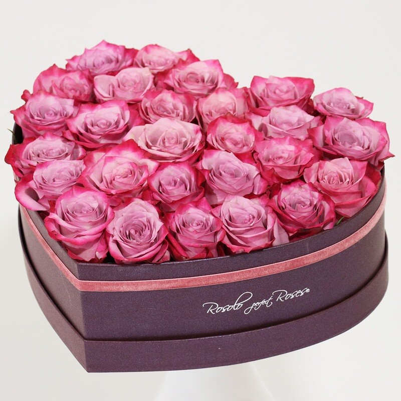 Superbe boite de roses mauve, forme coeur