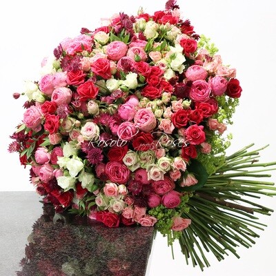Superbe bouquet de roses polyantha en fuchsia et rose