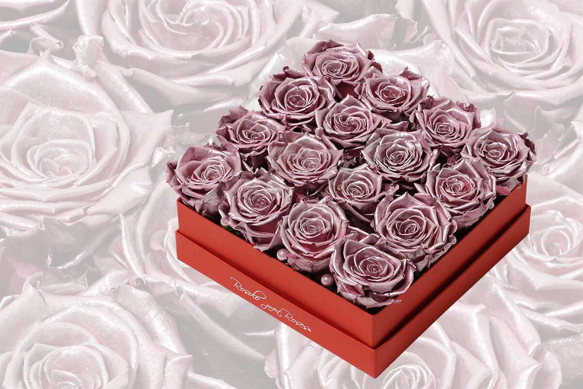 Boîte carrée, 16 roses éternelles, effet métallisé