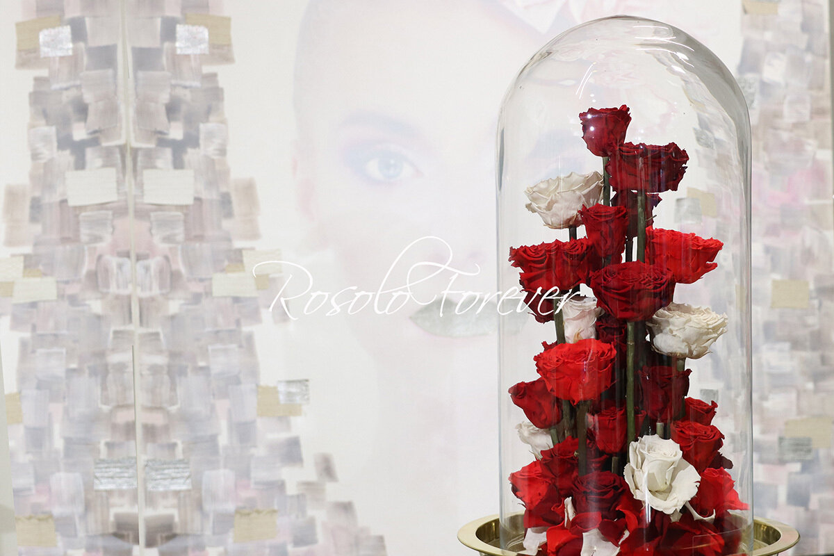 Cloche géante en rouge et blanc