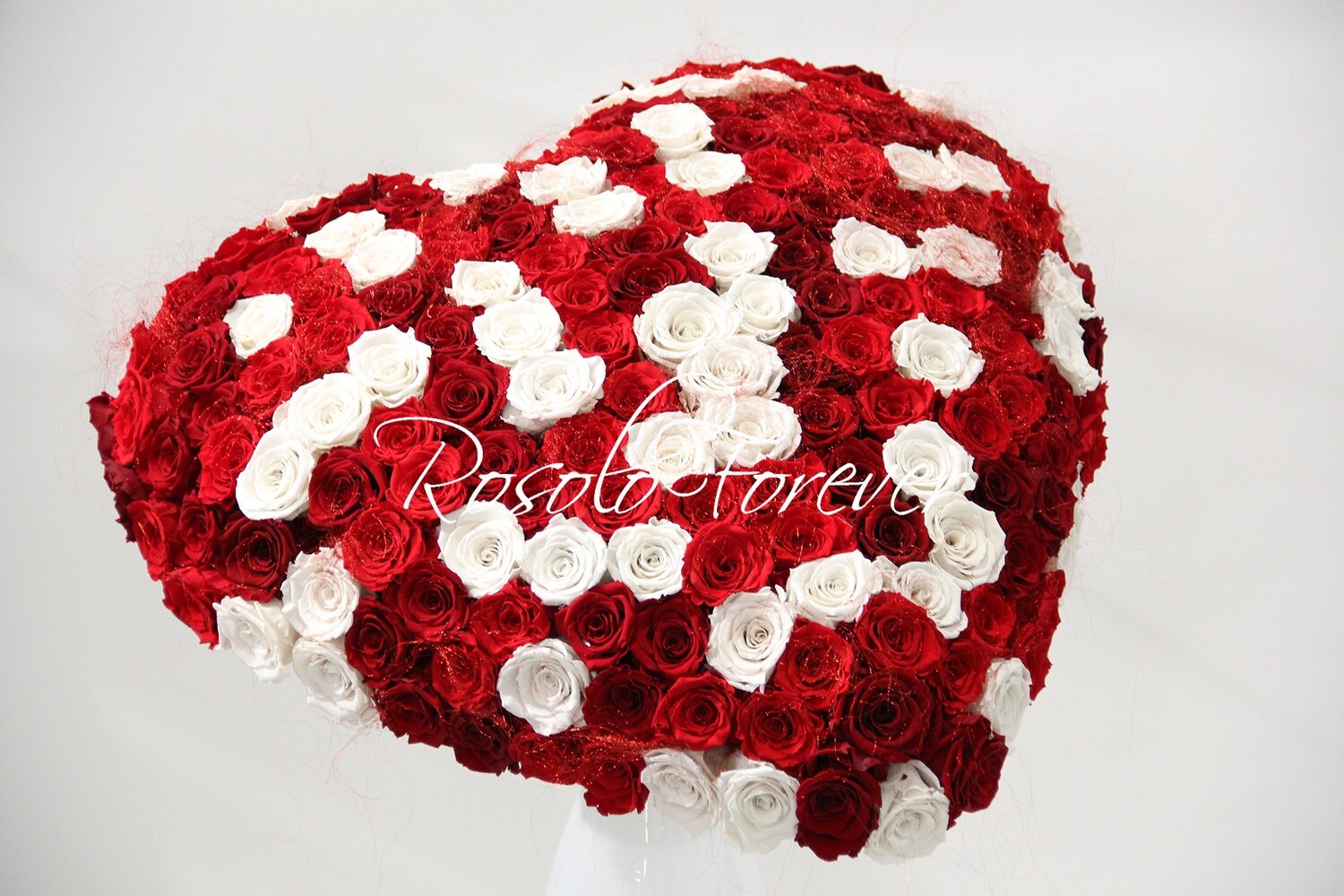 Somptueux cœur de roses éternelles