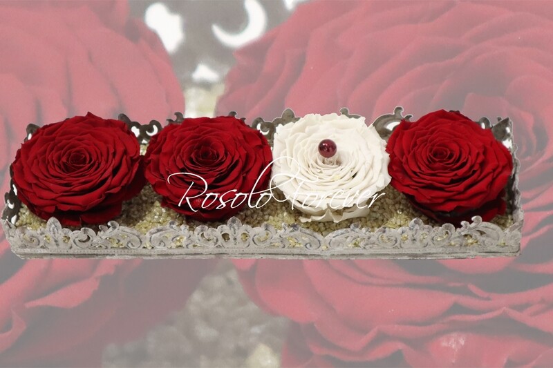 Arrangement de table, Roses XXL en rouge et blanc
