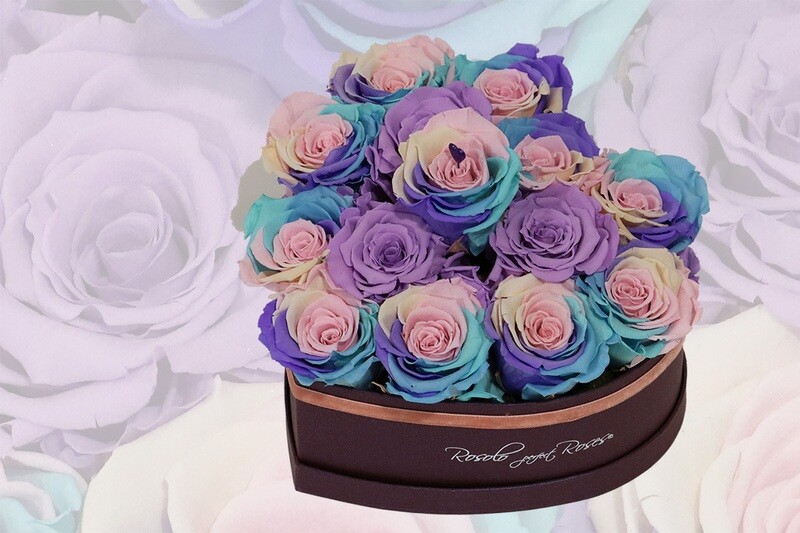 Boîte en forme de coeur, 3 tailles: env. 15, 30 ou 40 roses éternelles, tons mauves