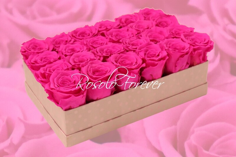 Boîte de roses éternelles en rose