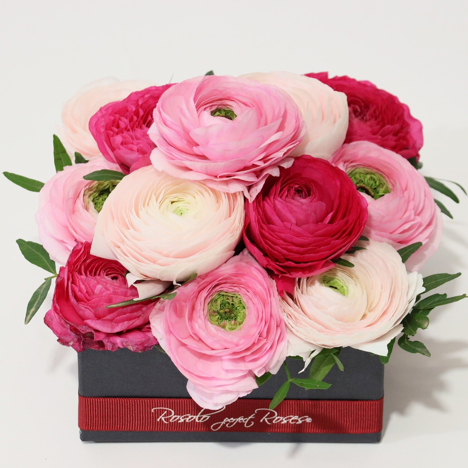 Belle boite de renoncules, couleurs pastelles