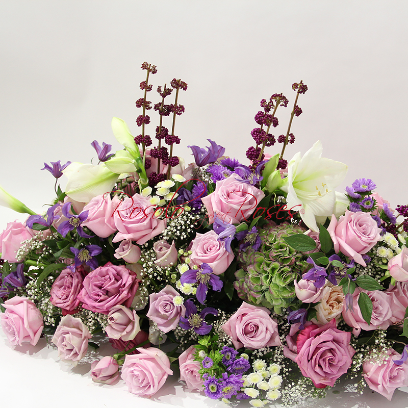 Belle gerbe en mauve, blanc et crème