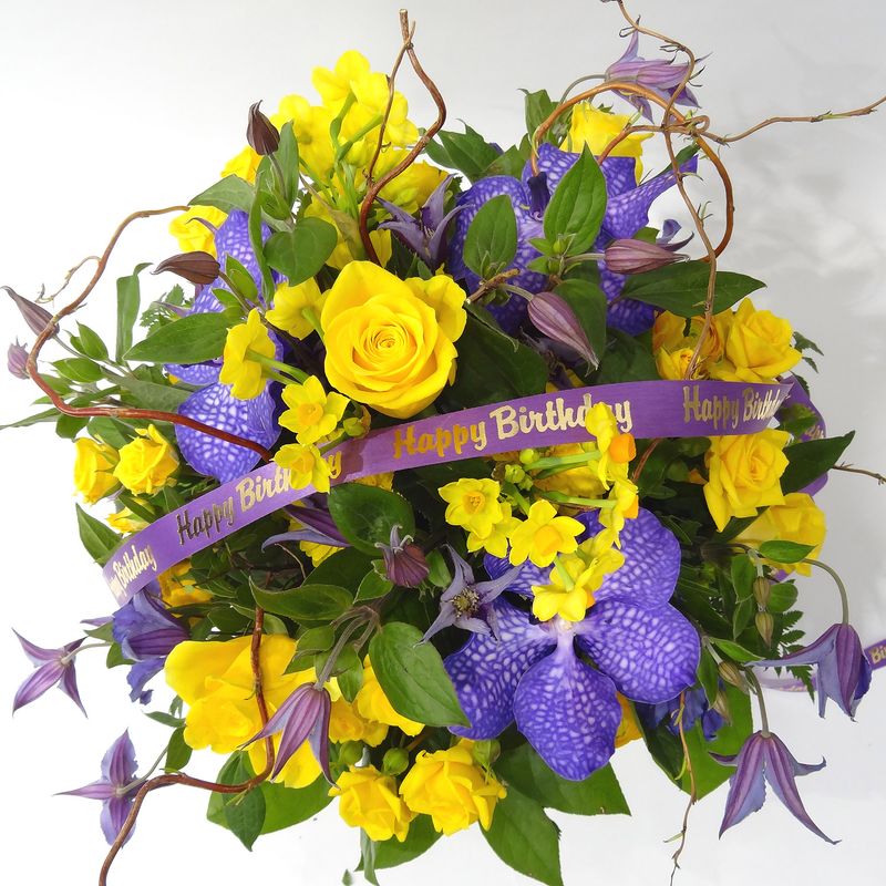 Bouquet d'anniversaire en jaune et mauve