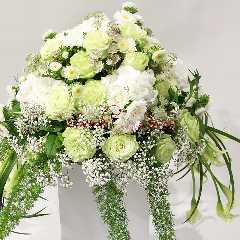 Coussin, dessus de cercueil en blanc et vert