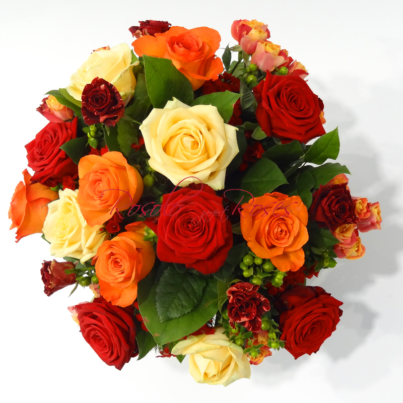 Beau bouquet de roses, couleurs chaudes