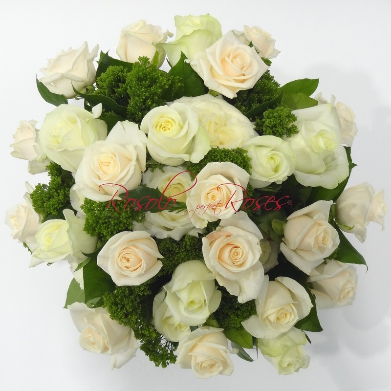 Magnifique bouquet de roses en blanc et crème