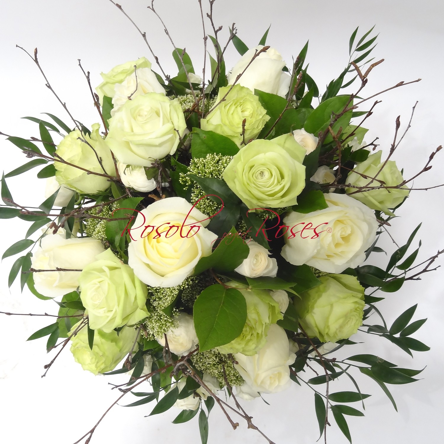 Bouquet de roses blanches et vertes