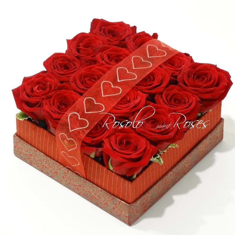 Mieux que chocolade... superbes roses dans une boite