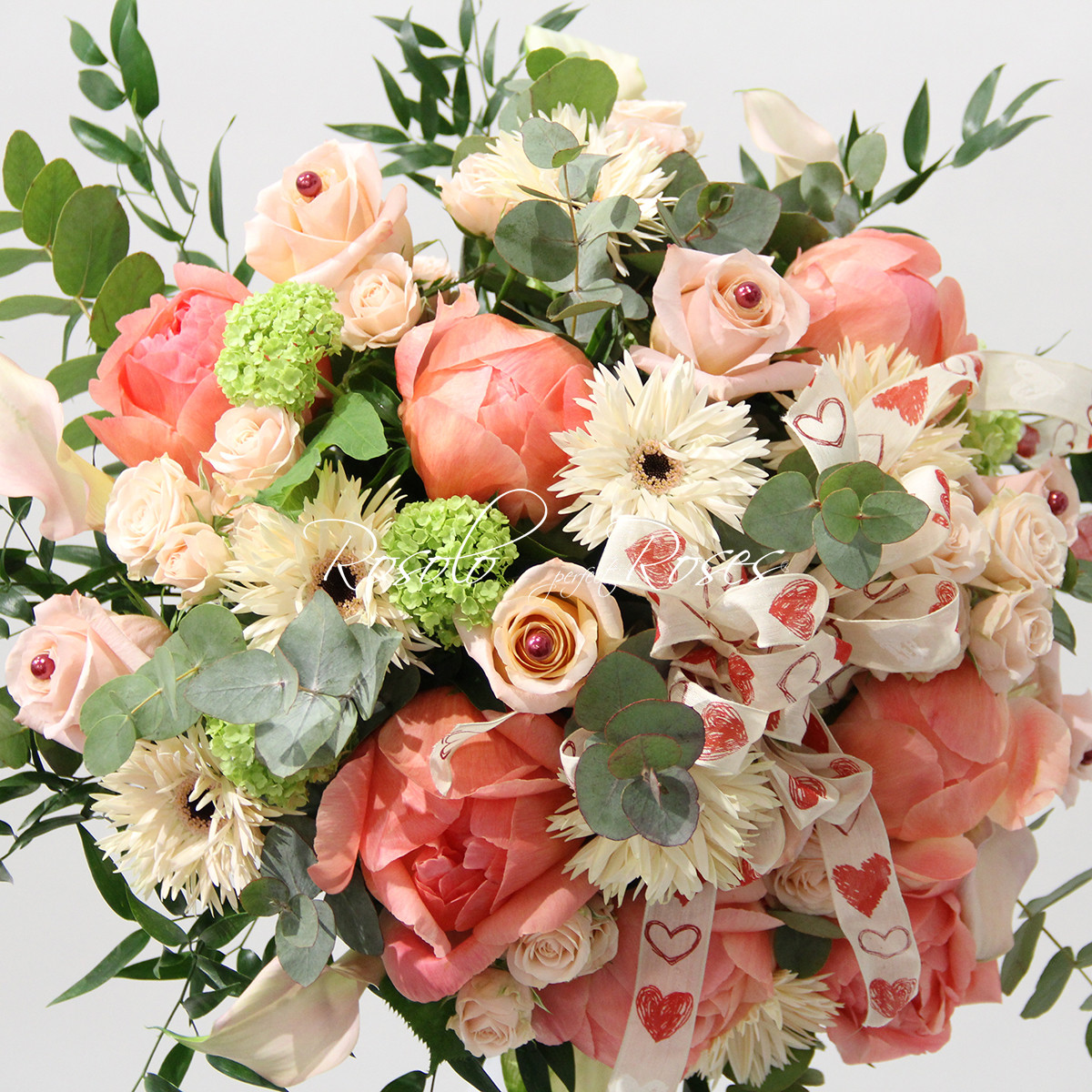 Bouquet fête des mères avec pivoines