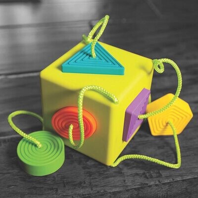 Oombee cube