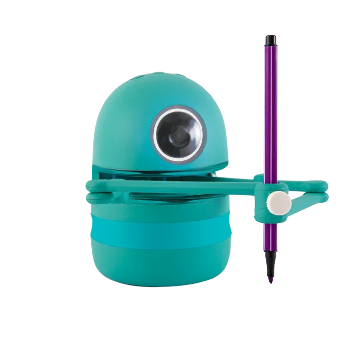 Quincy The Artist Robot