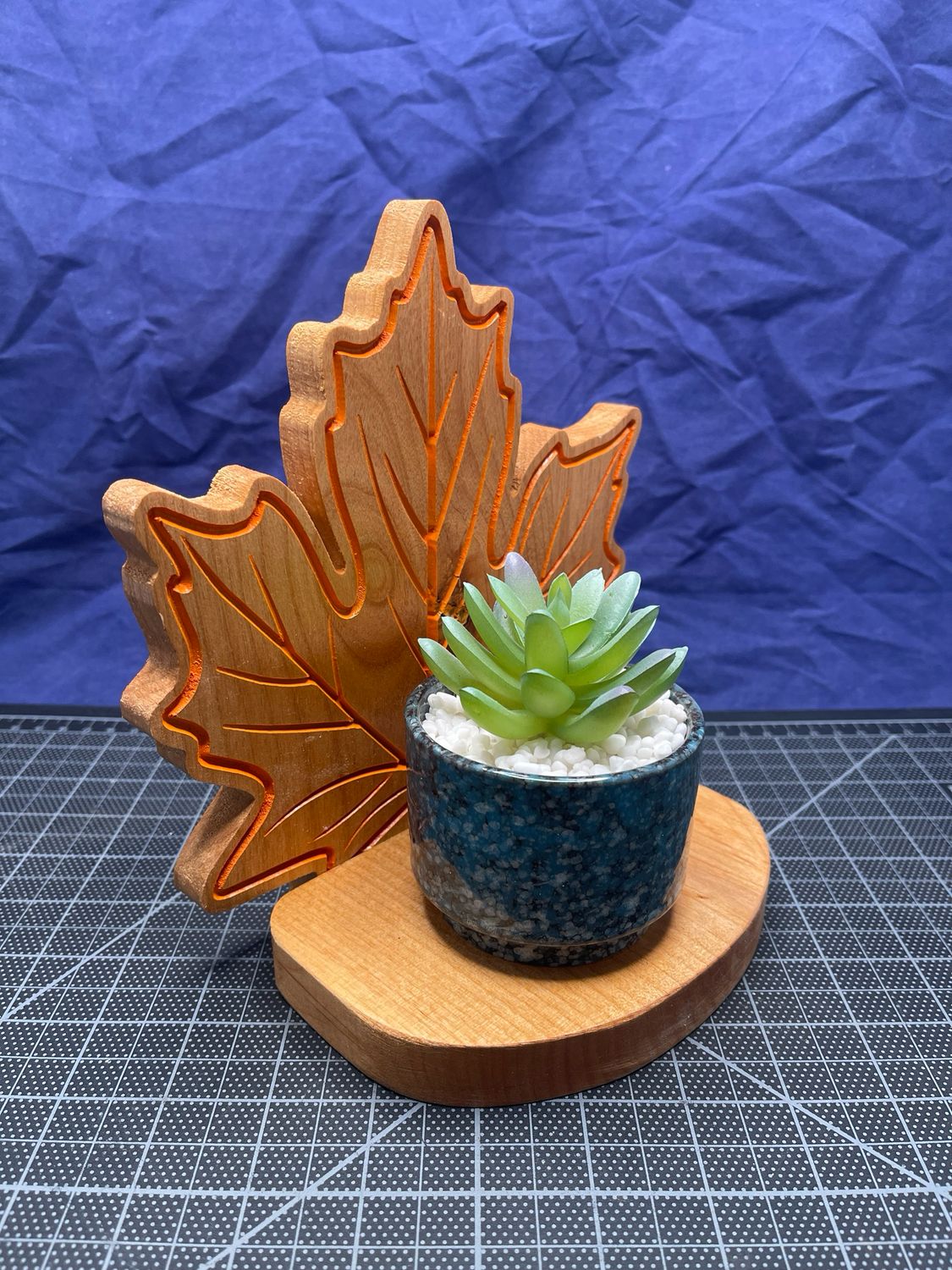 Maple Leaf Shelf
