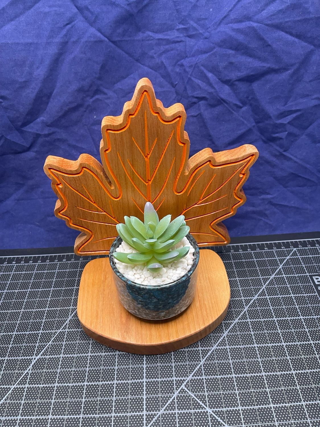 Maple Leaf Shelf